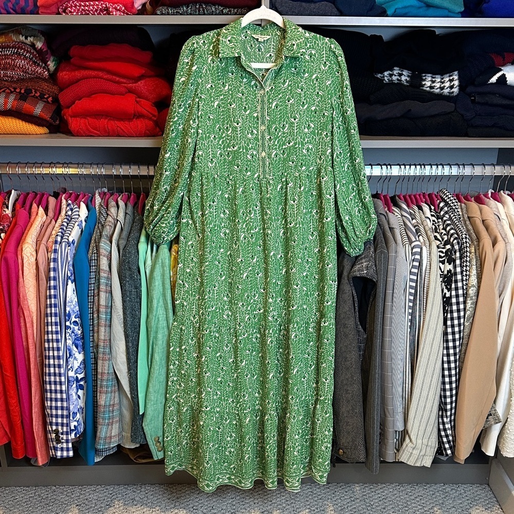 Max Studio green/white print long sleeve button front closure midi dress size XS